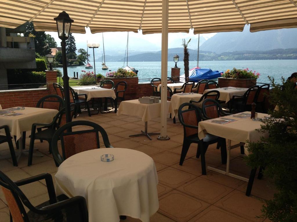 Hotel Restaurant Bellevue au Lac Thoune Extérieur photo